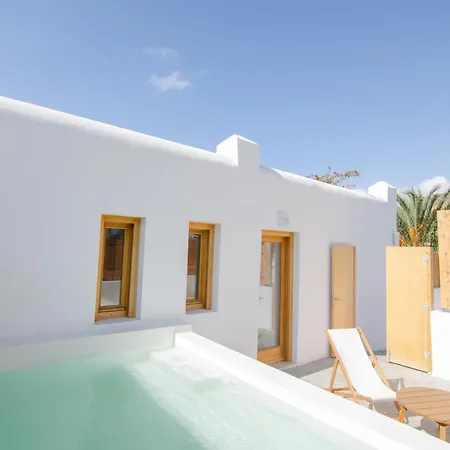 Dionysos Seaside Ios 4*