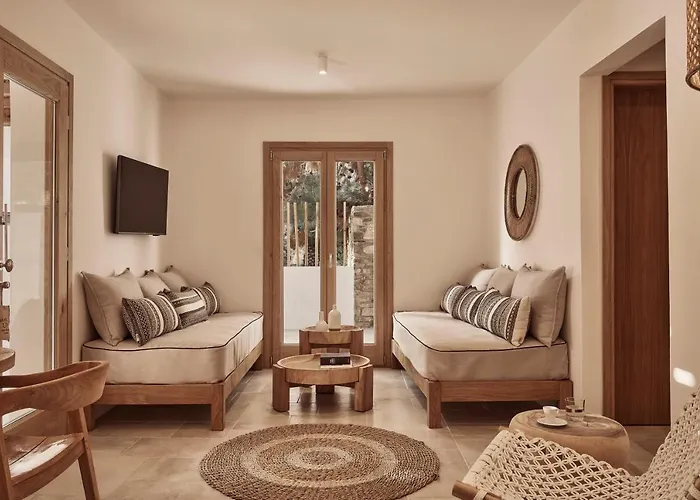 Dionysos Seaside Ios Mylopotas