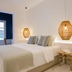 Dionysos Seaside Ios Mylopotas