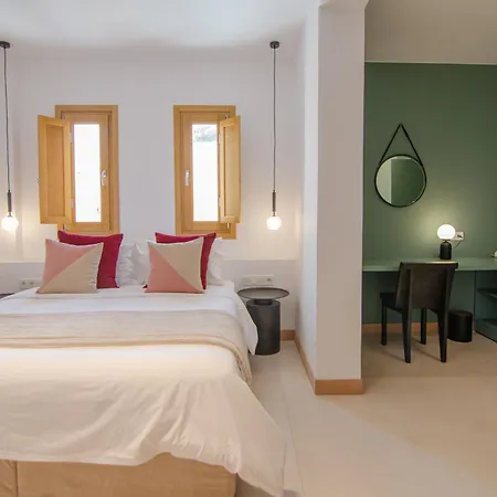 Dionysos Seaside Ios 4*