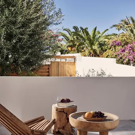 Dionysos Seaside Ios