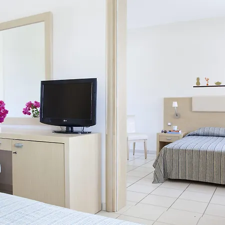 Dionysos Seaside Ios 4*