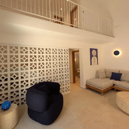 Hotel Dionysos &