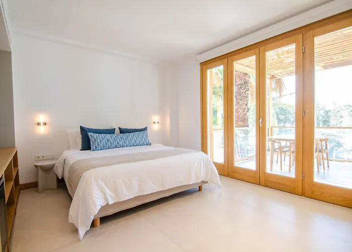 Dionysos Seaside Ios Hotel 4*