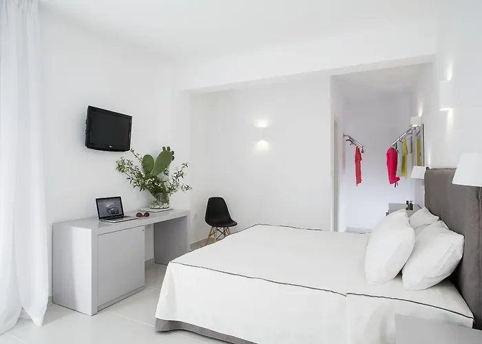 Hotel Dionysos Seaside Ios 4*