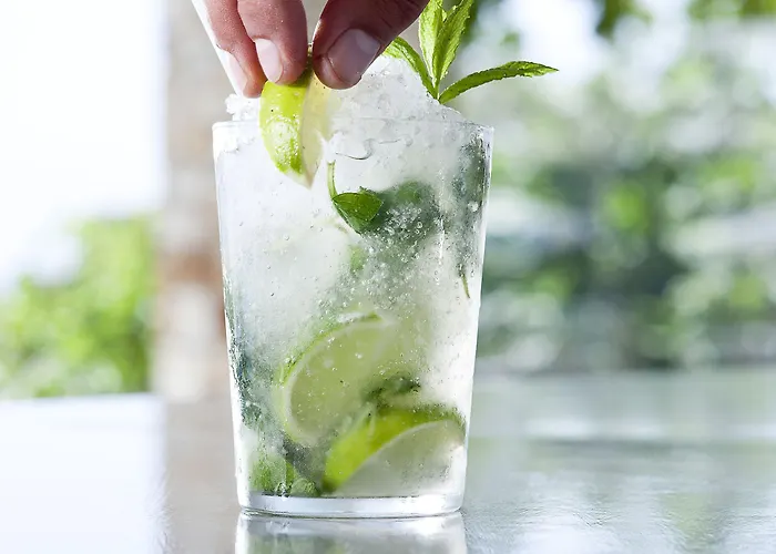 Ξενοδοχείο Dionysos Seaside Ios 4*